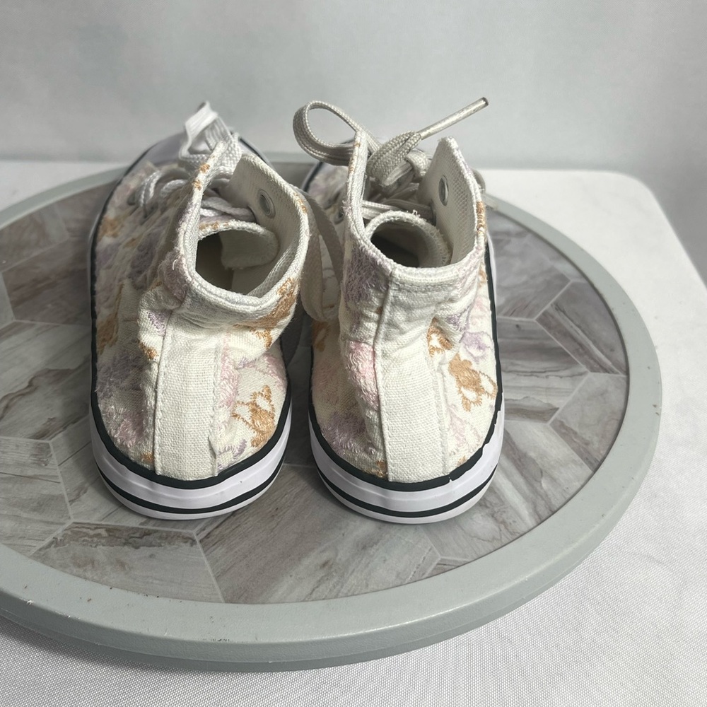 Cynthia Rowley Girls Floral High Top Sneakers Embroidered Look Size 2 - Picture 3 of 6